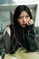 櫻坂46・村山美羽が雑誌「blt graph.」で自身初となるソロ表紙を飾る！その美しさを丁寧に切り取ったグラビアが掲載！