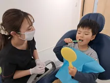 いつまでも自信のある歯であるために。山梨県の歯科医師が歯に対する意識の変容を目指す。