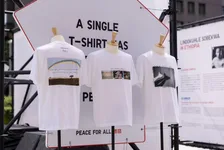 ユニクロのチャリティTシャツプロジェクト「PEACE FOR ALL」がマグナム・フォトとの新プロジェクトでTシャツ販売と初の写真展を開催