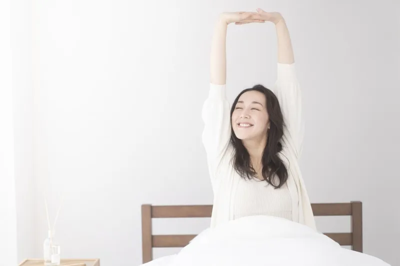 睡眠の質が下がりがちな冬の季節。快眠のために取り入れたいライフハックを専門家が紹介！