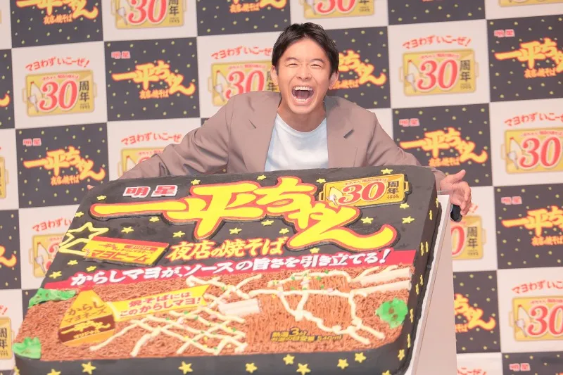 仲野太賀、“同世代”一平ちゃんに運命を感じる！30周年記念イベントで愛を熱弁