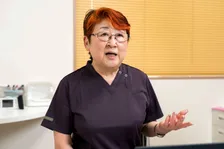 世代をつなぐ笑顔の連鎖を⽬指して。⼈⽣を変える寺⽥矯正⻭科の「幸福⻭学」