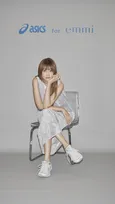 ヨンア＆島崎遥香が語る、2025年新作スニーカー「ASICS for emmi」の魅力！旅行や愛犬とのお出かけにもぴったり