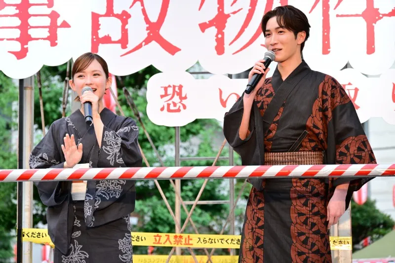 Snow Manの渡辺翔太と畑芽育、新宿の盆踊りにサプライズ登場！空に虹がかかる
