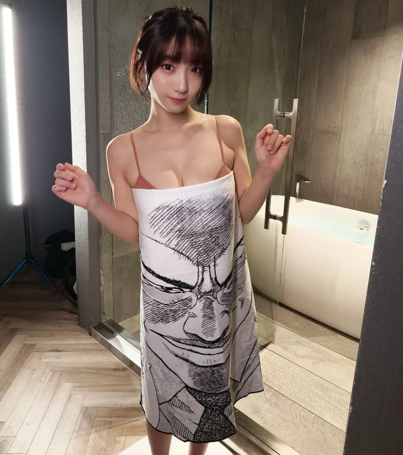 伊織もえ がなんと「らーめん再遊記」とコラボ！「スペリオール」にて水着グラビアが掲載！
