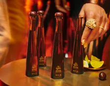 セレブ愛飲テキーラ「ドン・フリオ 1942」がミニサイズで登場