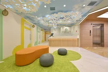 子どもたちが笑顔で通える場所へ。  ことびあクリニック恵比寿院が描く“家族に寄り添う医療”のかたち