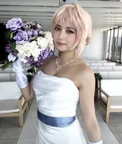 桃月なしこがヤングガンガンにて「不器用な先輩。」とのコラボグラビアを披露！