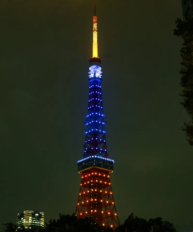 東京タワーが東通グループカラーにライトアップ！関西への初進出や「TOT...