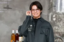 片寄涼太がメガネ姿で登場！創業120周年の老舗眼鏡メーカーから受けた感銘を語る