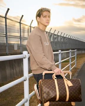 平野紫耀、空港で完璧すぎるエアポートスタイルを披露！