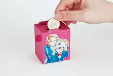 「名探偵コナン ハイウェイの堕天使」公開記念！女性セブン最新号の付録はコナンの貯金箱！