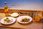 鎌倉の夕景と楽しむ「ジョニーウォーカー ブロンド」夏限定ビーチハウスを体験