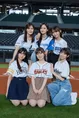 パ・リーグ6球団のユニフォームを着た「乃木坂野球部」6人が「B.L.T.」...