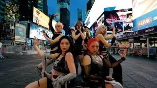 HANA / ROSE - Performance in Times Square -
