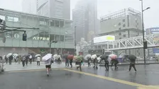 【台風6号】都内でも多くの公立学校で休校　けさの時点で判断の自治体も