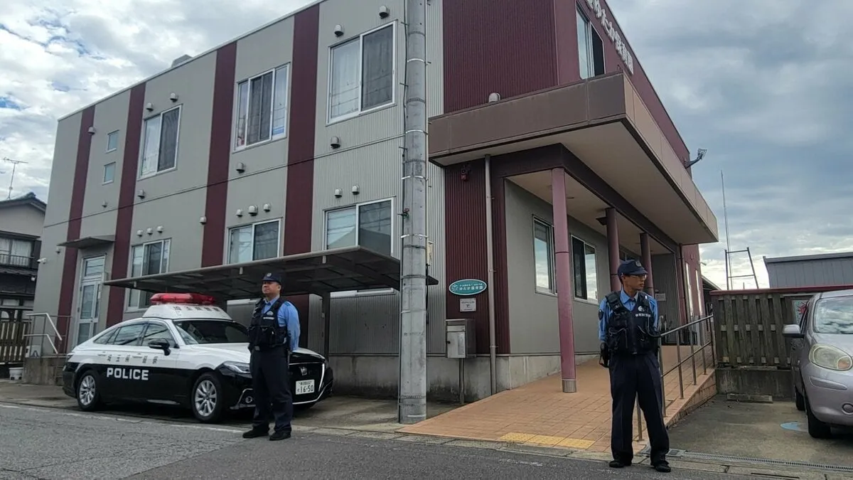 「建物の中がオレンジ色に」保育園で火災　防犯カメラに不審な人物　職員室と図書室の一部が燃える　けが人なし　埼玉・松伏町