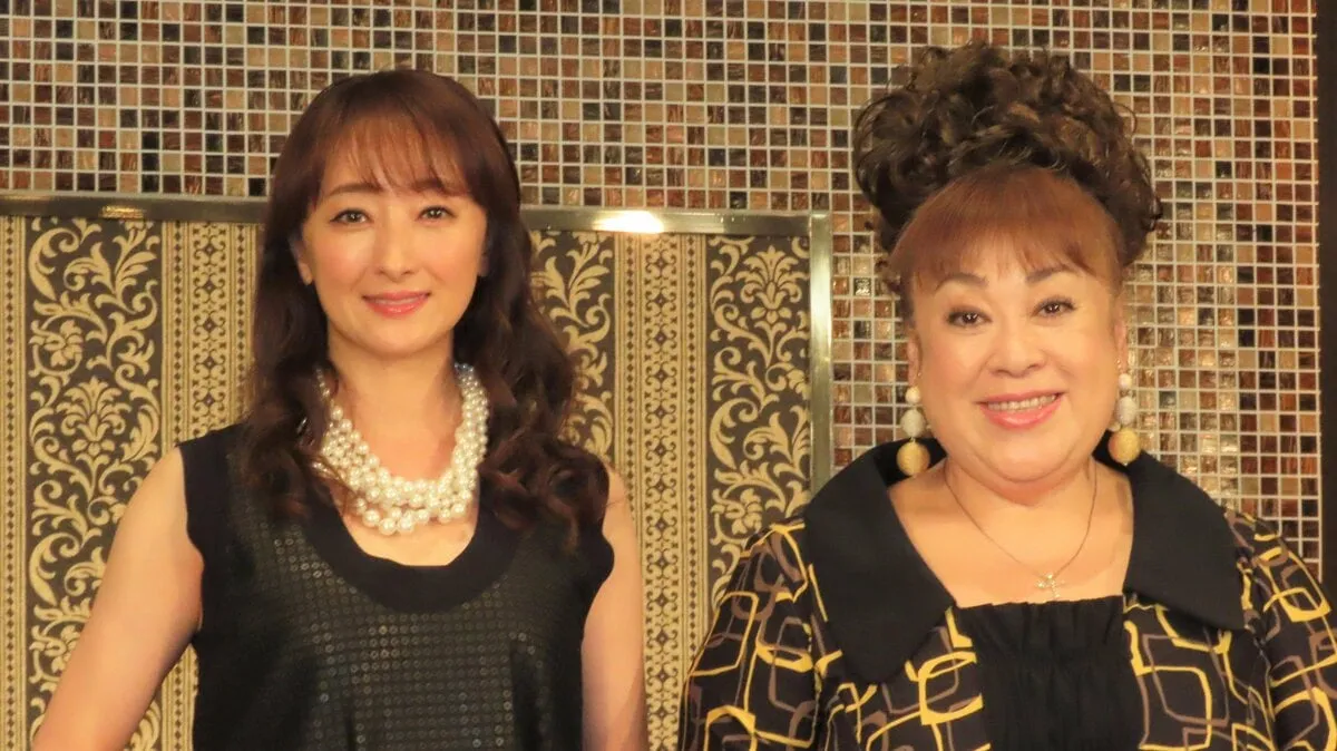 【 森公美子 】　共演する花總まりは　「誰にも負けない花」「ジャージ姿も品がある」