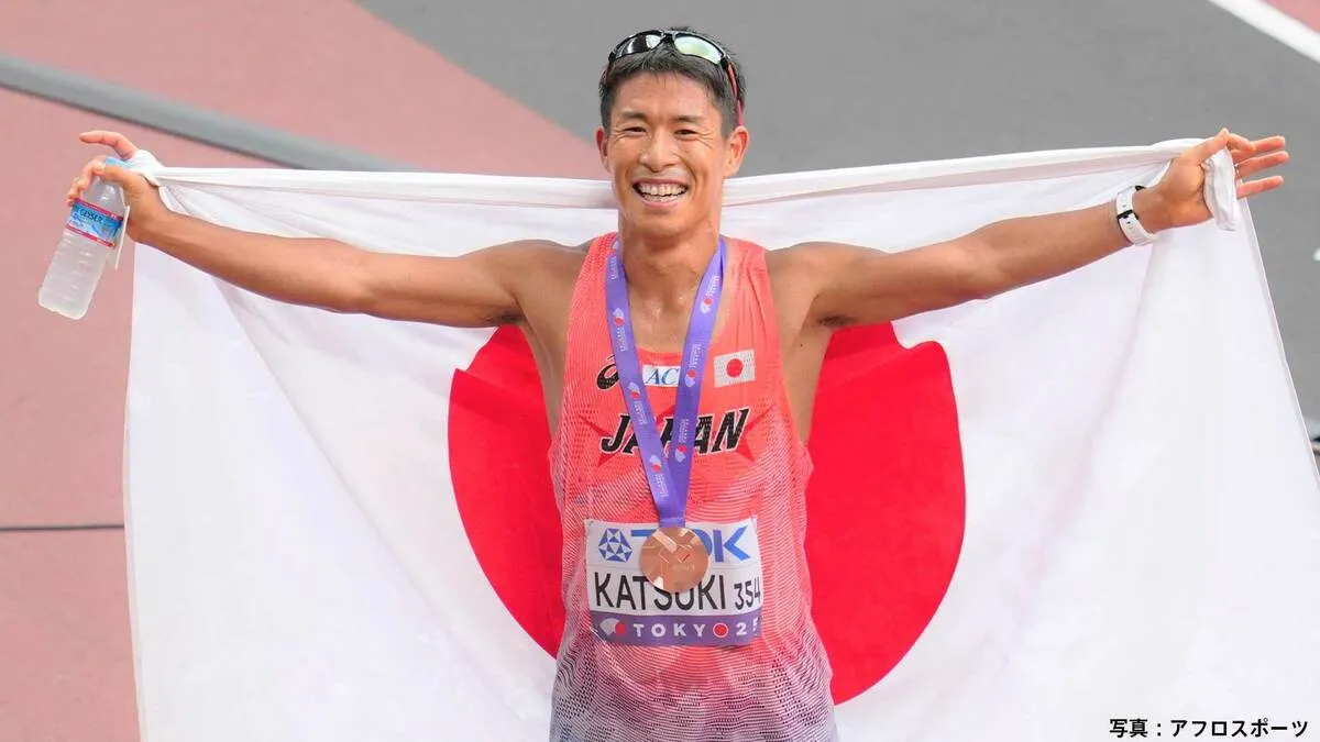 男子35km競歩、勝木隼人が過酷レース乗り越え銅メダル！日本勢メダル第1号、川野将虎は執念の“完歩”で18位【東京世界陸上】