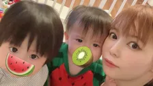 【中川翔子】最近の双子たち「力が強くなってきてオムツ変えるのも大変なパワーがいります」「スイカが大好物なことが判明」
