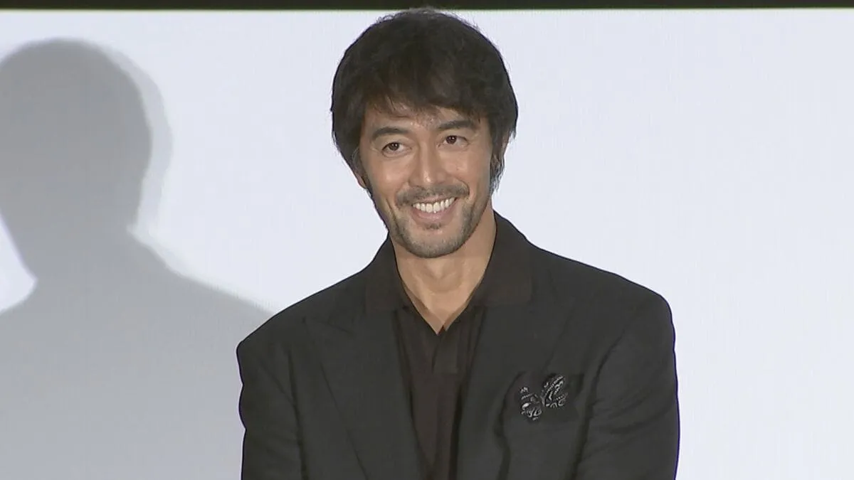 【 阿部寛 】　脚本を読み　「SNSをやっていないので、意味がわからなかった」　炎上を学び　「本当に怖い」と語る