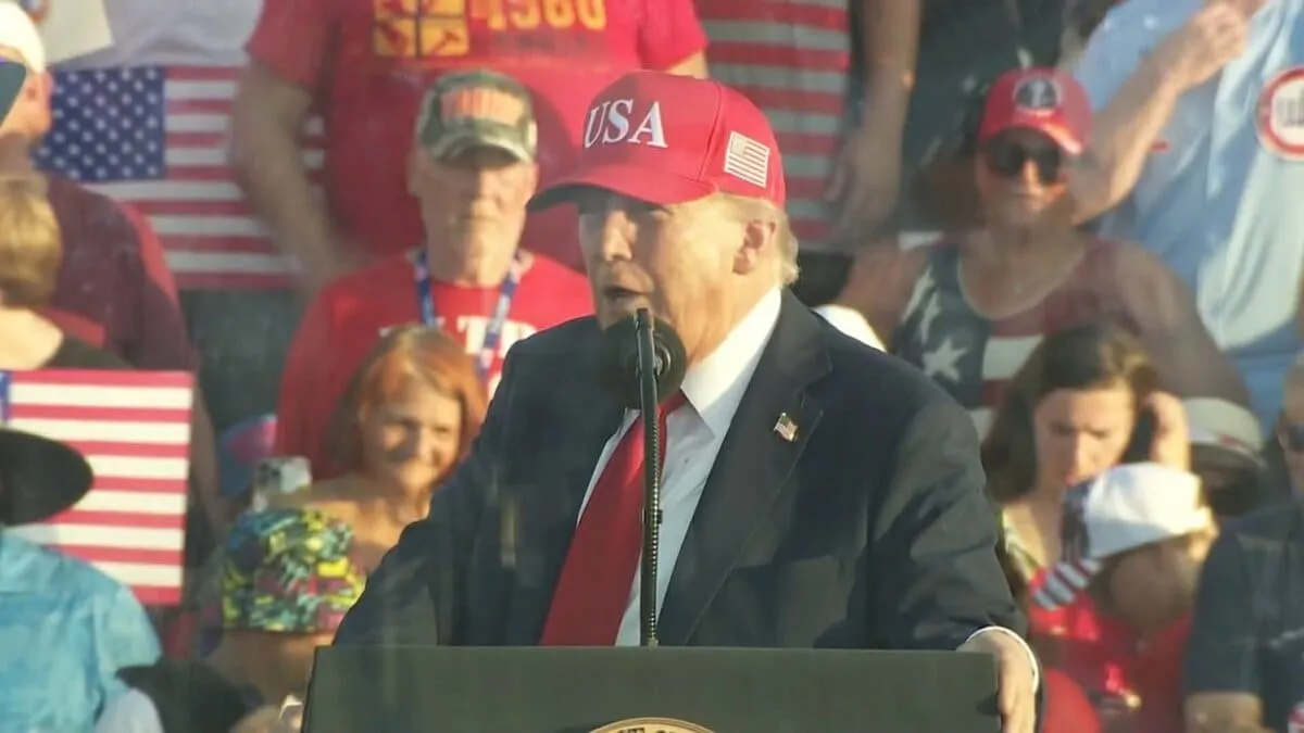 トランプ大統領　建国250年開幕イベント開催　憲法で禁止の「3選への布石」？ 「ホワイトハウスで格闘技UFCの試合」も