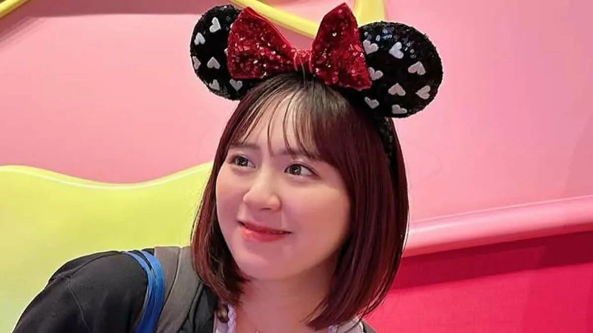 【 元HKT48・坂口理子 】　「ミッキーがお腹にちゅってしてくれたんだー」　第一子妊娠中　マタニティ姿で夢の国を満喫