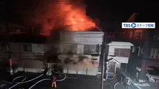 「外壁が落っこちた」70代店主とみられる遺体見つかる　店舗兼住宅で火事　消防隊員3人も巻き込まれ…1人心肺停止　神奈川・川崎市