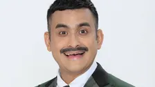 一時休養【 デニス 植野行雄 】「一旦、デニスはのぶ君に託します。頼んだ、のぶ君！！」　妻・比嘉梨乃「そばで支えていきたい」