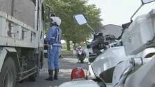 大型トレーラー横転事故から3年を前に県警が大規模取り締まり　ヘリやドローンなど活用し上空からも取り締まりを強化　茨城県警