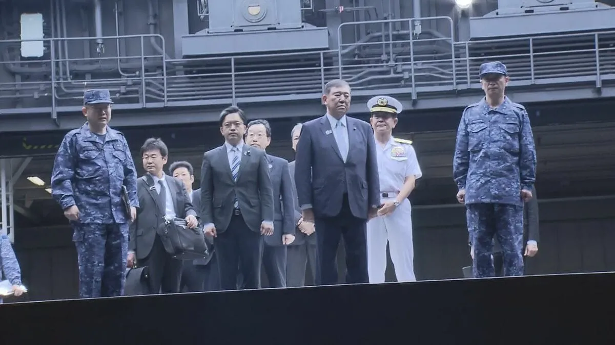 「誇りと名誉を持って任務に」石破総理が京都・舞鶴市の海上自衛隊を視察