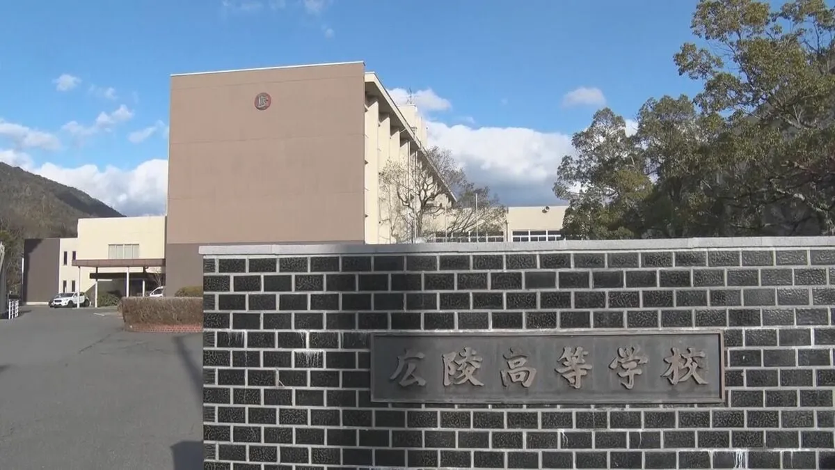 甲子園辞退の広陵高校へのネット上の誹謗中傷　阿部文科大臣「決してあってはいけない」