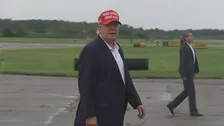 トランプ大統領「イランは白旗を掲げて降伏すべきだ」と主張　覚書による交渉期限が過ぎる中　オマーンへの攻撃の可能性も示す
