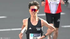 太田蒼生はMGC出場権逃す...2時間10分7秒の日本勢9位、最後は左わき腹を押さえてゴール【東京マラソン】