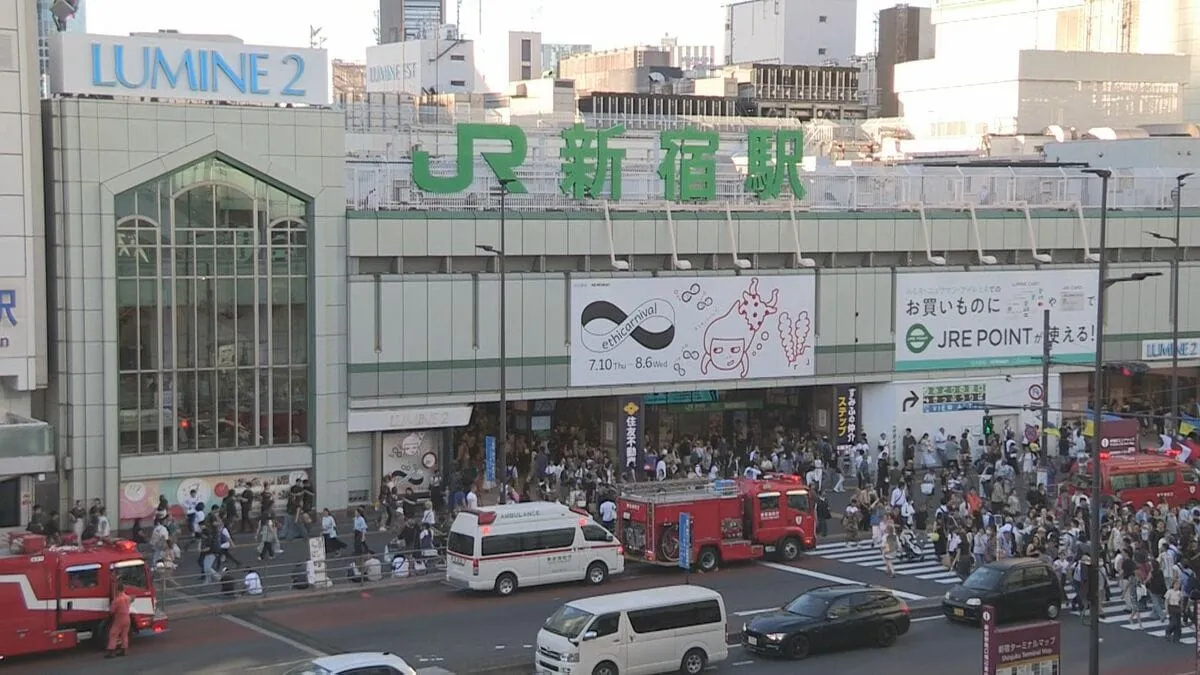 JR山手線内でモバイルバッテリー出火　持ち主の女性は「煙が出てきたからコードを抜いた」という趣旨の説明
