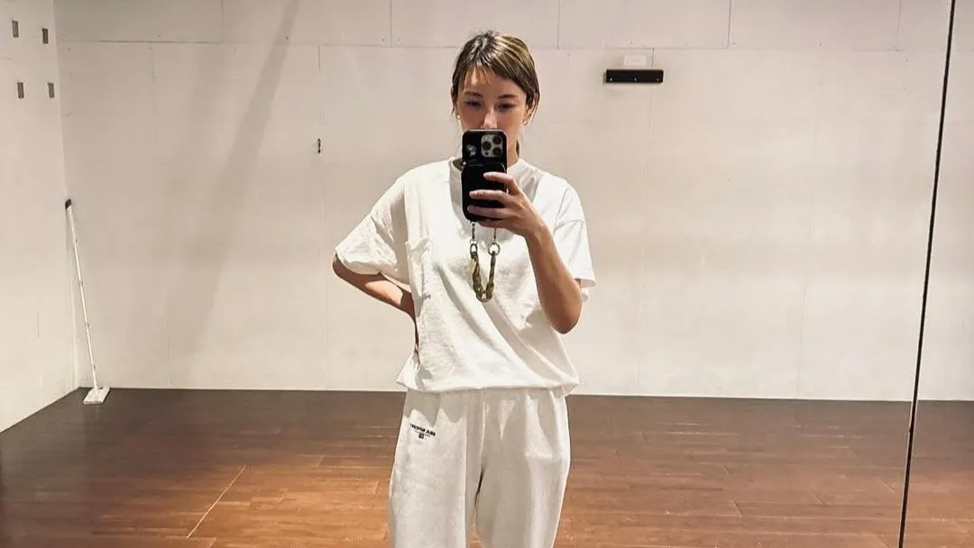 【 加藤あい 】告白 “40歳越えて憧れのダンス” 「週一の趣味」に　サングラスにXGのツアーTシャツ　初夏の日常
