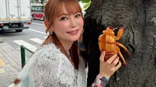 【 中川翔子 】〝セミのぬけがらくれた！ひい！〟「通りすがりのお兄さん」に感謝　ガチャ・クレーンゲーム・特撮＆アニメの中野（ブロードウェイ）愛爆発