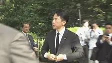 小泉防衛大臣や自民党・鈴木幹事長ら党幹部が相次いで靖国神社参拝　高市総理は私費で玉串料を奉納