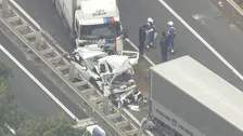 トラックと乗用車計5台が絡む事故　2人死亡　圏央道外回り入間IC～狭山日高IC間が通行止め