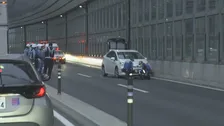 東京・中央区の勝どき陸橋で2人乗りバイクから女性が転落　後続車にひかれ意識不明　バイク運転の男は逃走しひき逃げ容疑で捜査　警視庁月島署