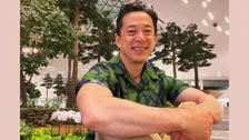 【 西川忠志 】韓国での “くつろぎショット” に反響　「力抜け具合が、かっこいい」