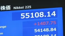 【速報】日経平均株価 一時1400円超上昇し節目の5万5000円台を回復