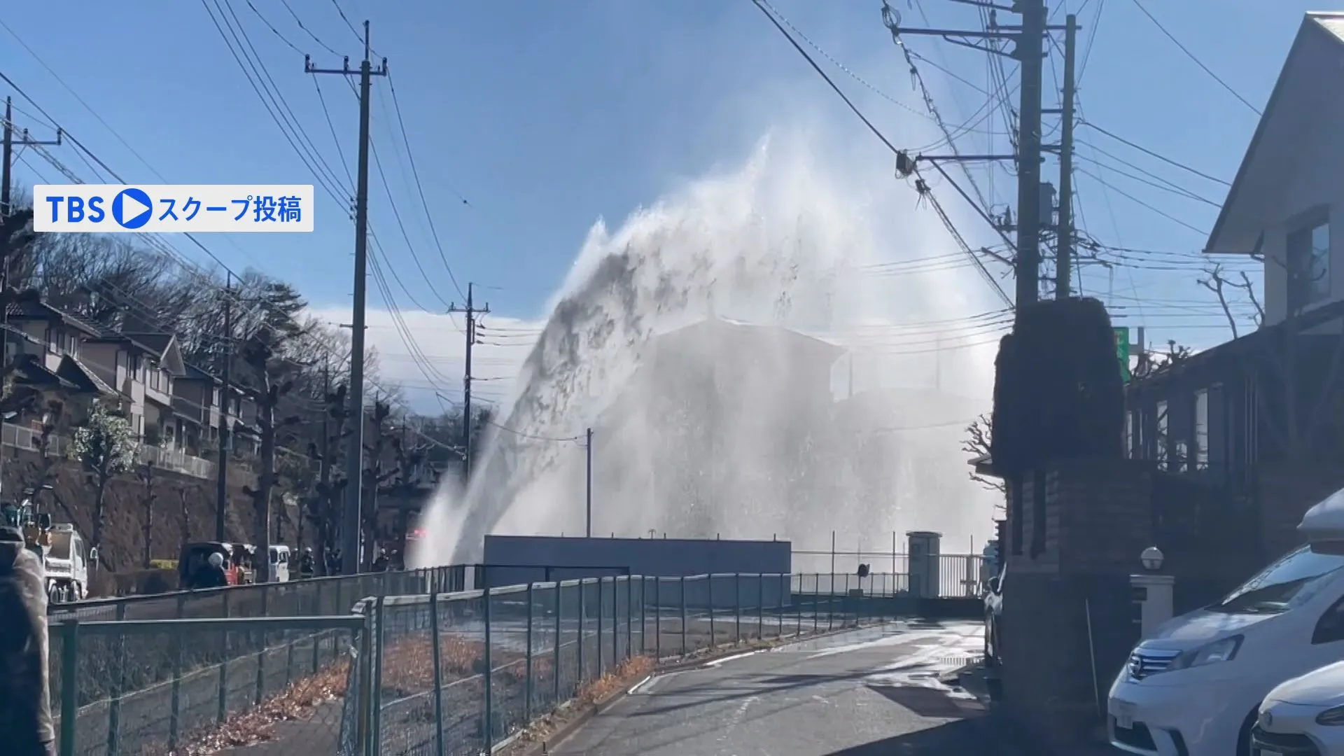 埼玉県所沢市で水道管が破損　大量の水が噴き出す　近隣住民「5メートルほどの高さに」 原因は「老朽化」　約45年前に埋設