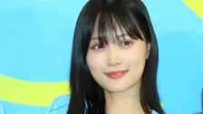 【 山下美月 】『成瀬は天下を取りにいく』で舞台単独初主演〝奇想天外さにパワーをもらって〟漫才・けん玉にも挑戦