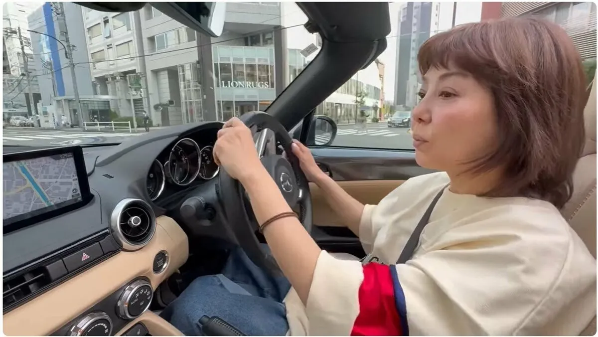 【芳本美代子】 “ロードスターRF” 試乗でご満悦　 “いや～、いいよね”  “運転してて楽しいと思うようになってきた”