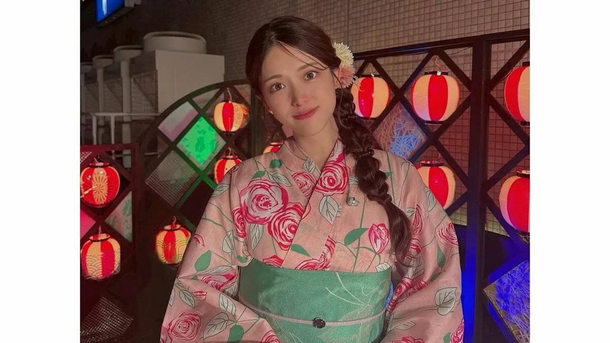 【 松村沙友理 】　今年初の浴衣姿でなにわ淀川花火大会を満喫「大雨だったけど 綺麗な花火をみて 素敵な思い出になりました」