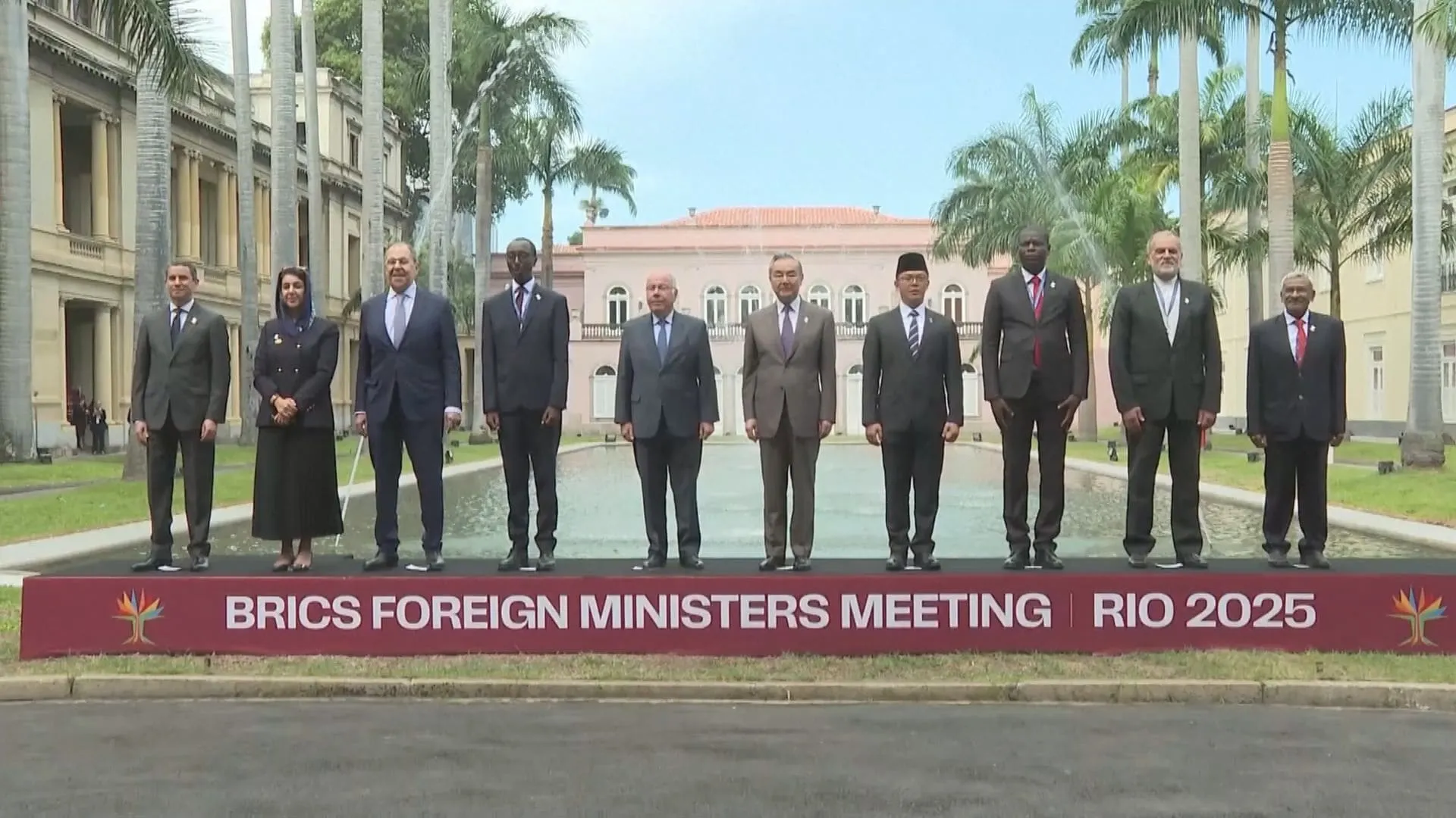 「アメリカの保護主義に反対すべき」中国の王毅外相がBRICS外相会合で呼びかけ