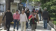 中国　5月の小売り売上高が3年5か月ぶりマイナスに