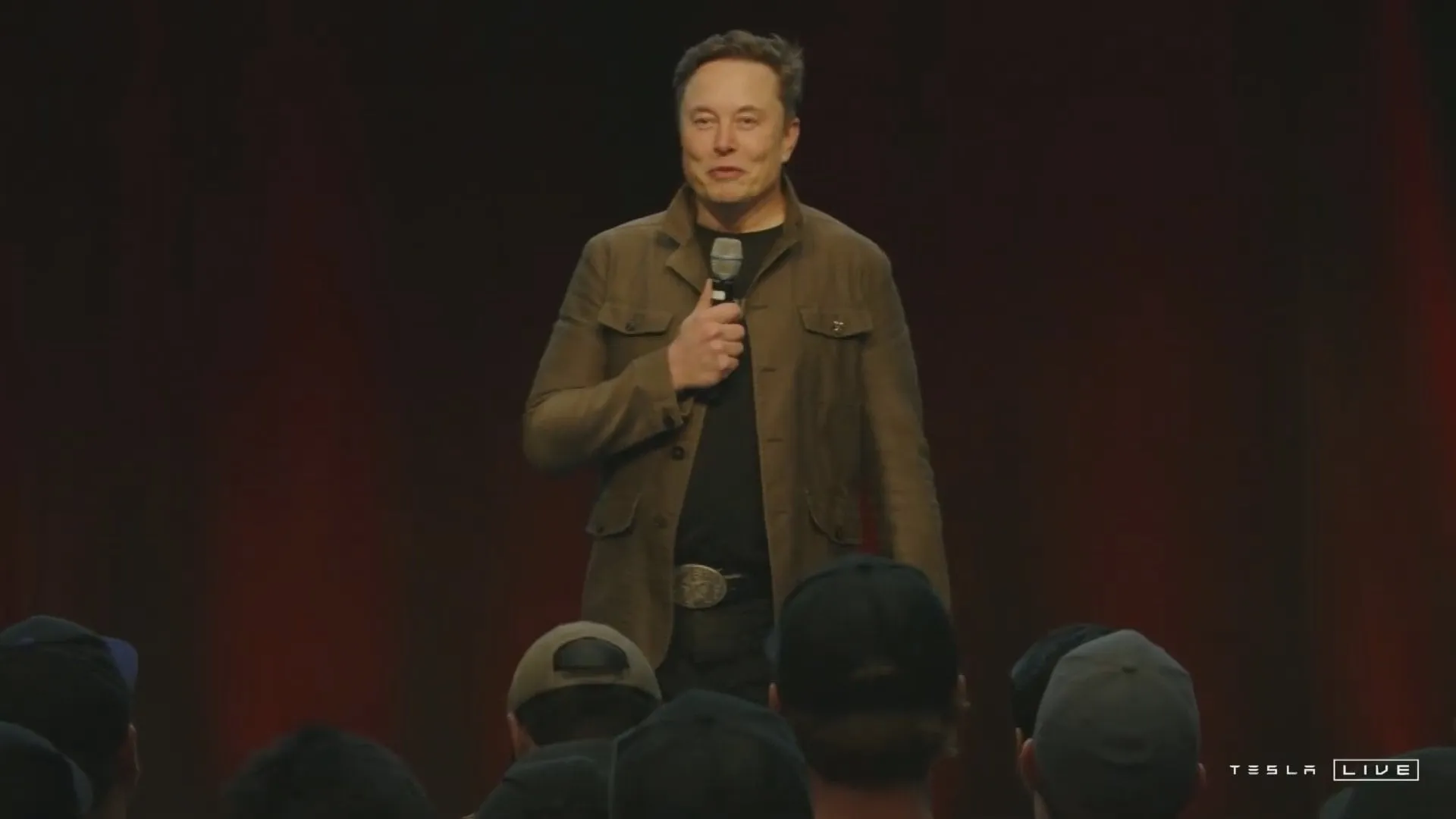 テスラCEOイーロン・マスク氏 車への放火は「理不尽で異常」従業員に向け不安払拭も「嵐の時もあるが将来は明るい、株を手放すな」