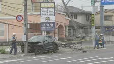 宇都宮市で乗用車が電柱に衝突する事故　電柱が根元から折れる　運転手の男性（20代）が意識不明で搬送もその後死亡